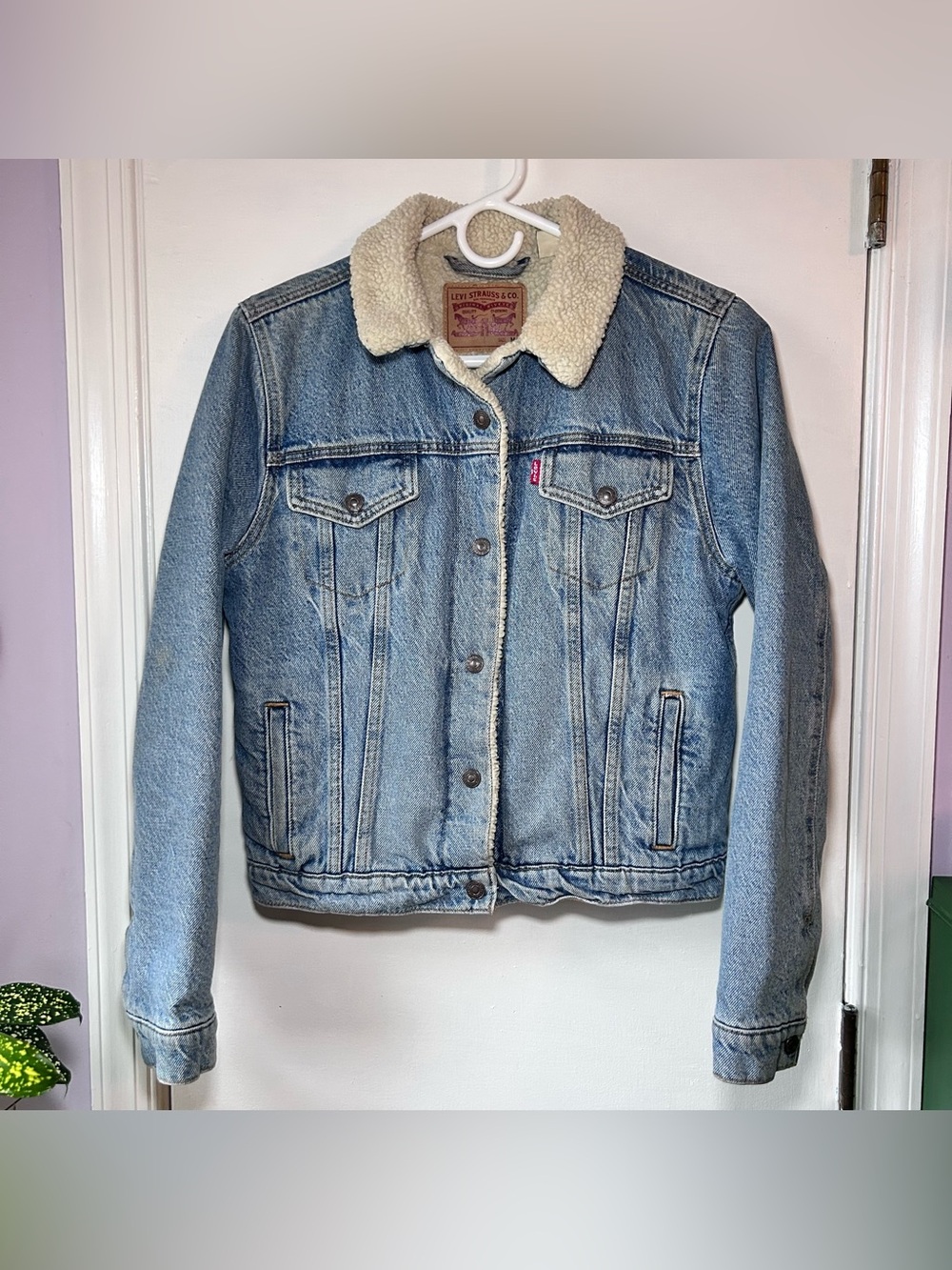 Levi’s Sherpa Lined Jean Jacket Women’s Medium Type III